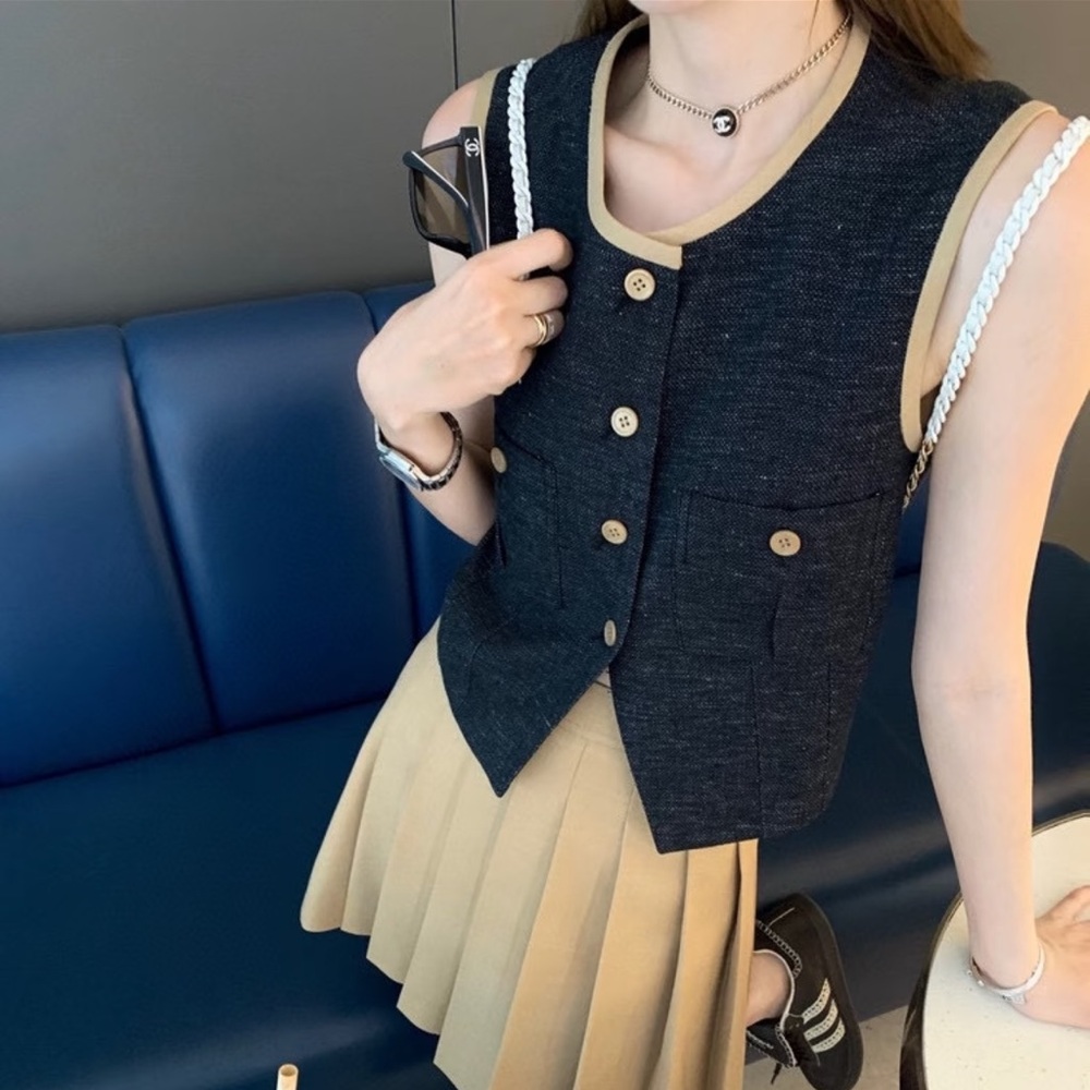 Boutique Sleeveless Tweed Button Vest with Beige Trim